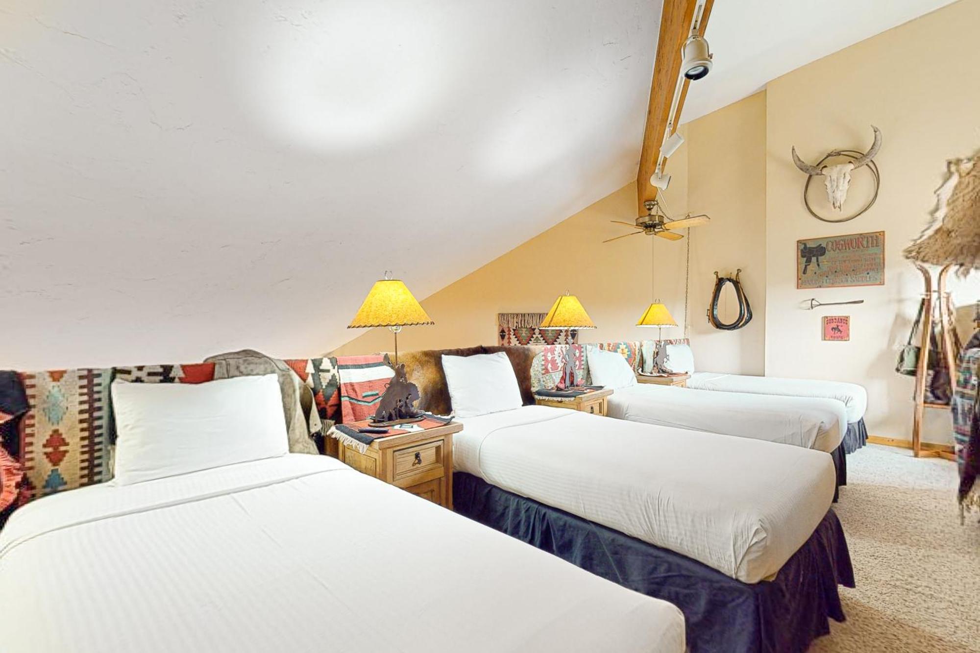 Pine Ridge Condos ブリッケンリッジ 部屋 写真